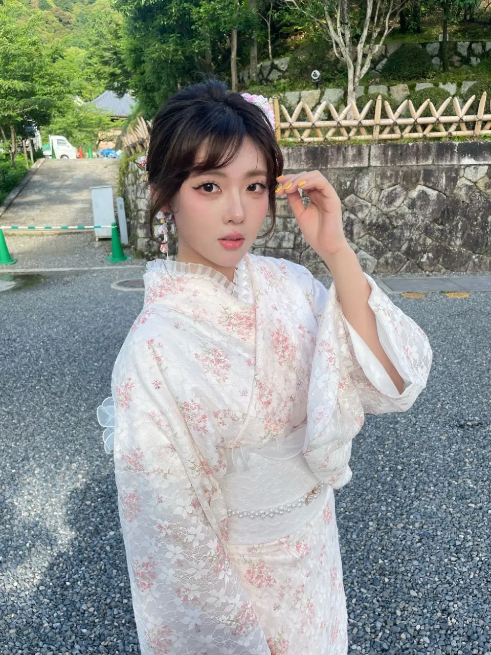 Lace Kimono